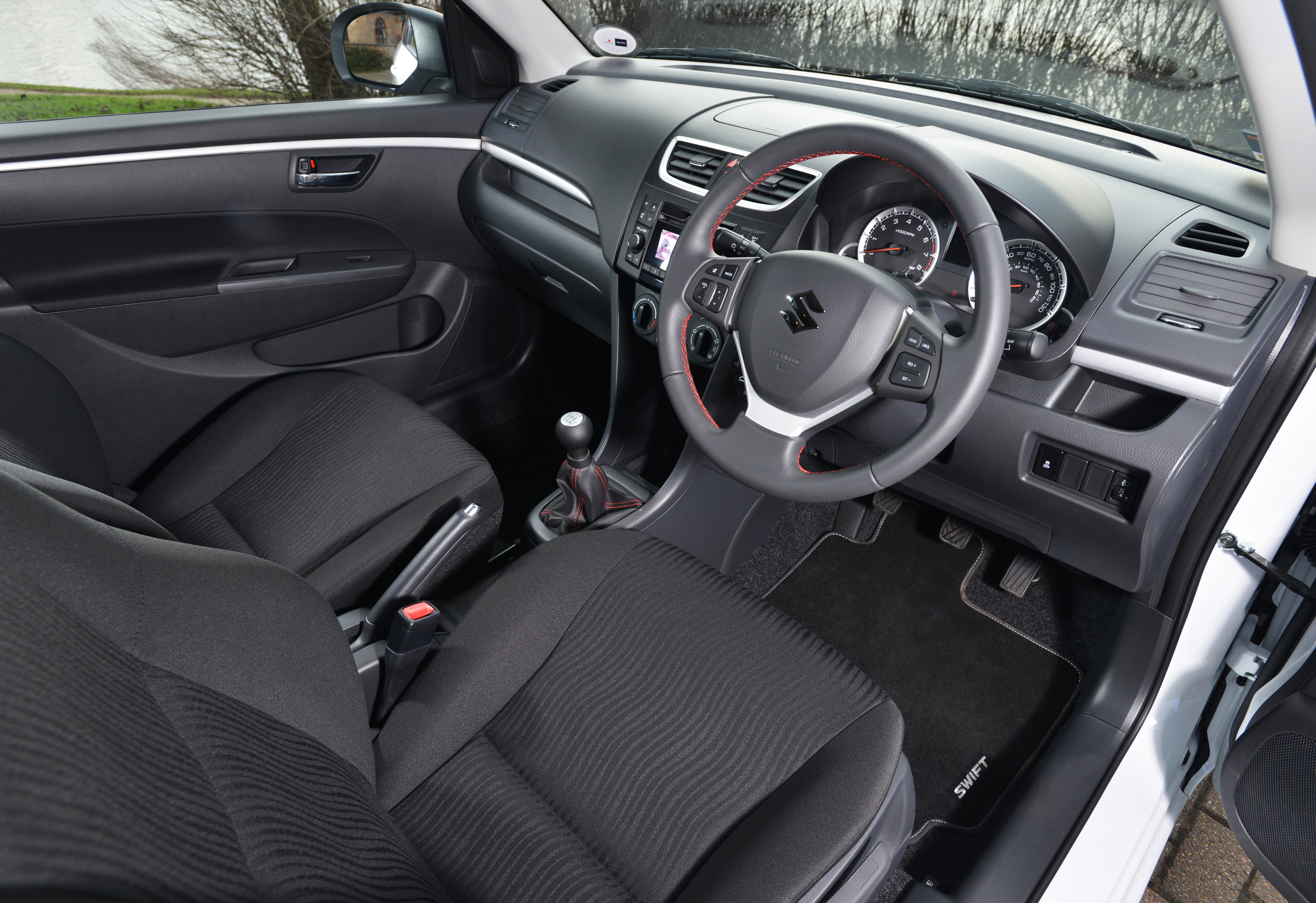 Suzuki Swift 2013 cá tính và thời trang